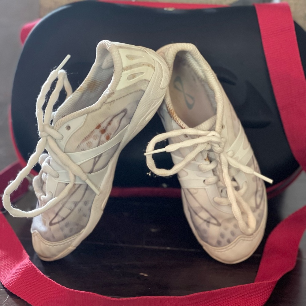 Nfinity cheer shoes